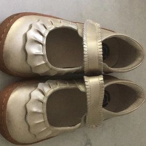 Livie and Luca Ruche girls shoe size 2